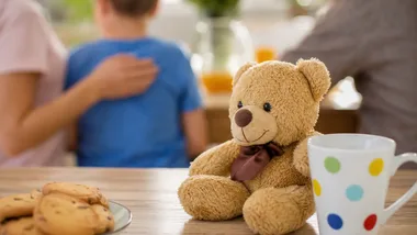 Mieli dwóch małych synów. Przyjęli do domu nastolatkę z pieczy