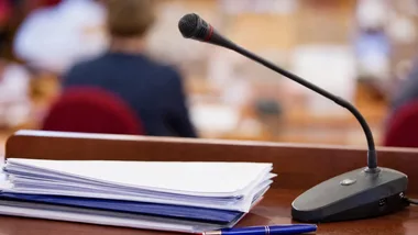 Nadzwyczajna sesja w Otwocku. Radni zajmą się planem i nieruchomościami