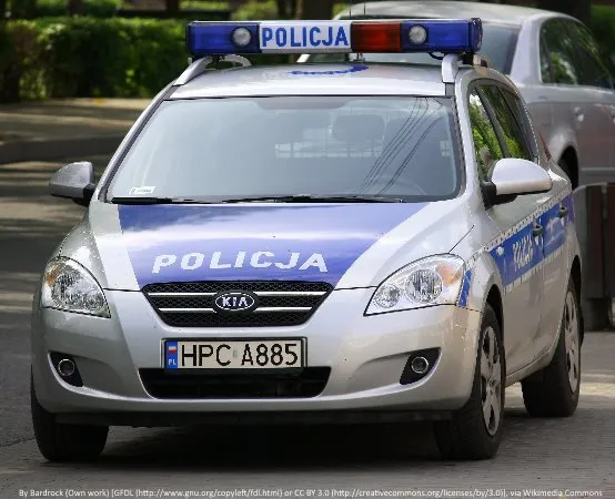 Policjanci uczyli przedszkolaków bezpieczeństwa na drodze i w życiu codziennym