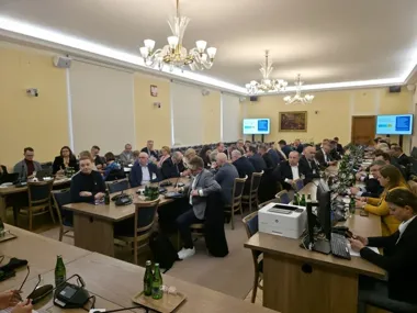 Samorządy z podwarszawskiej aglomeracji walczą o sprawiedliwy podział unijnych pieniędzy