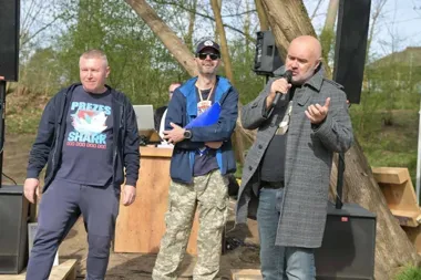 Nad Świdrem padł rekord świata. Morsy dopisały historię sezonu