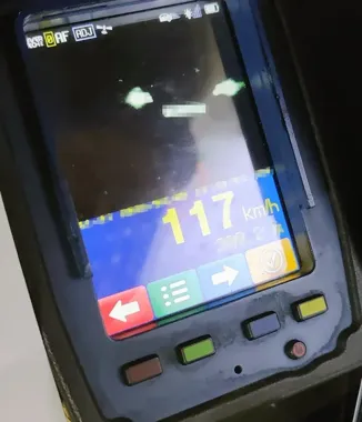 117 km/h w zabudowanym - kierowcę zatrzymali policjanci z Otwocka