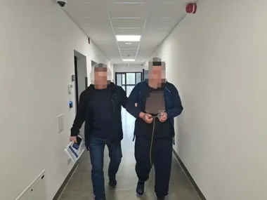 Nożyczki w szpitalu, pościg i zarzuty - 27-latek zatrzymany w Otwocku