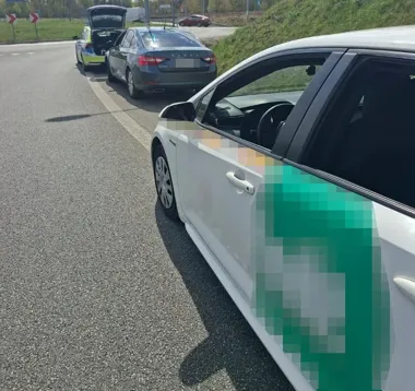 Dwa kursy i dwa zatrzymania - otwocka drogówka uderzyła w przewozy na aplikację