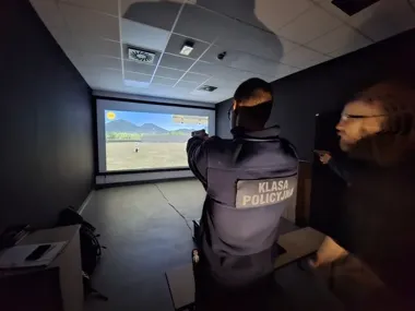 Nukleonik trafił na wirtualną strzelnicę otwockiej komendy