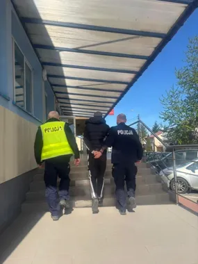 Piwo w dłoni i ucieczka przed kontrolą - 33-latek zatrzymany w Otwocku