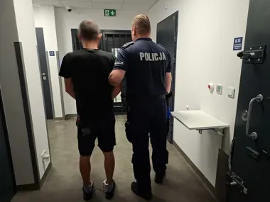W Otwocku domowa awantura skończyła się nożem i aresztem 31-latka