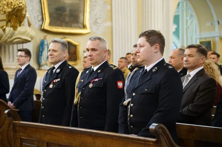 Strażacy z powiatu odebrali awanse i nagrody. W Karczewie uczczono 120 lat OSP