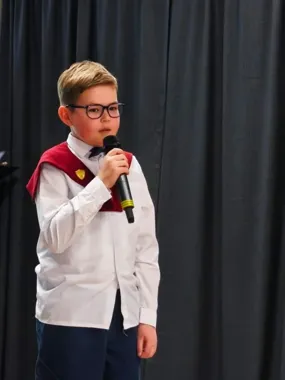 Młodzi recytatorzy zachwycili. Poezja polska znów zebrała pełną salę