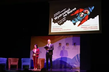 W Otwocku padło ostrzeżenie o pokoleniu między ekranem a samotnością