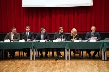 14 uczniów z powiatu otwockiego nagrodzonych za wybitne wyniki