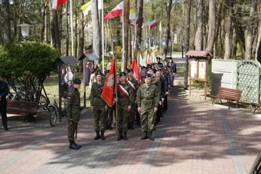 Cisza pod pomnikami połączyła Otwock, Karczew i Celestynów