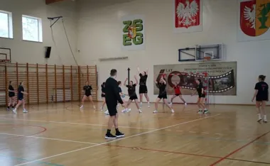 Rzuty karne dały złoto piłkarkom ręcznym z ZSEG w Otwocku