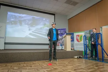 Młodzi fizycy z całej Polski pokazali siłę pomysłów w Otwocku