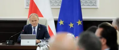 Smartfony znikną z podstawówek - rząd uderza też w pornografię