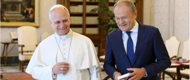 Tusk w Watykanie - Papież przyjął zaproszenie do Polski